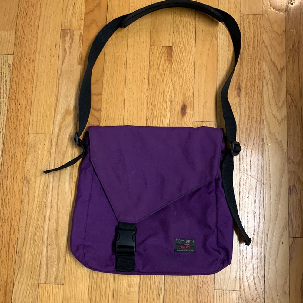 Tom Bihn Large Cafe Bag purple (retired color)
